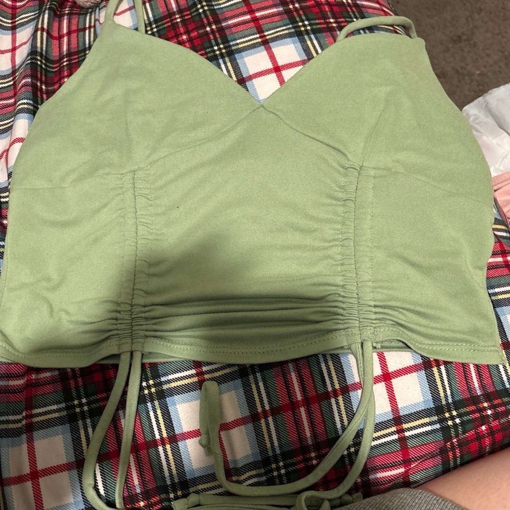 Crop top